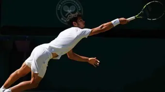 Carlos Alcaraz avanza a la final de Wimbledon tras vencer a Fritz en 4 sets