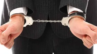 Fue detenido servidor público de Puebla por actos de corrupción