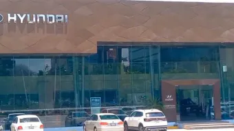 Roban equipos electrónicos en agencia Hyundai de San Andrés Cholula durante la madrugada