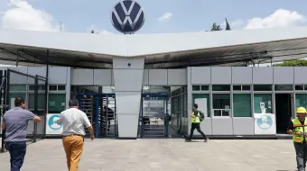 Volkswagen Puebla anuncia paro escalonado de producción en agosto y septiembre por presión arancelaria