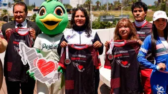 Presentan San Andrés Cholula y Cruz Roja Puebla playera y medalla de la Carrera Nacional ‘Todo México Salvando Vidas 2025’