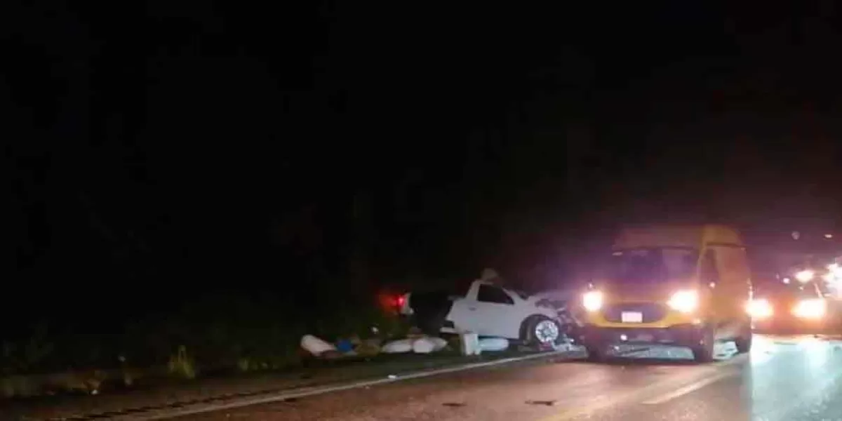 Al menos 4 mu3rtos en terrible choque en la carretera Cuacnopalan-Oaxaca