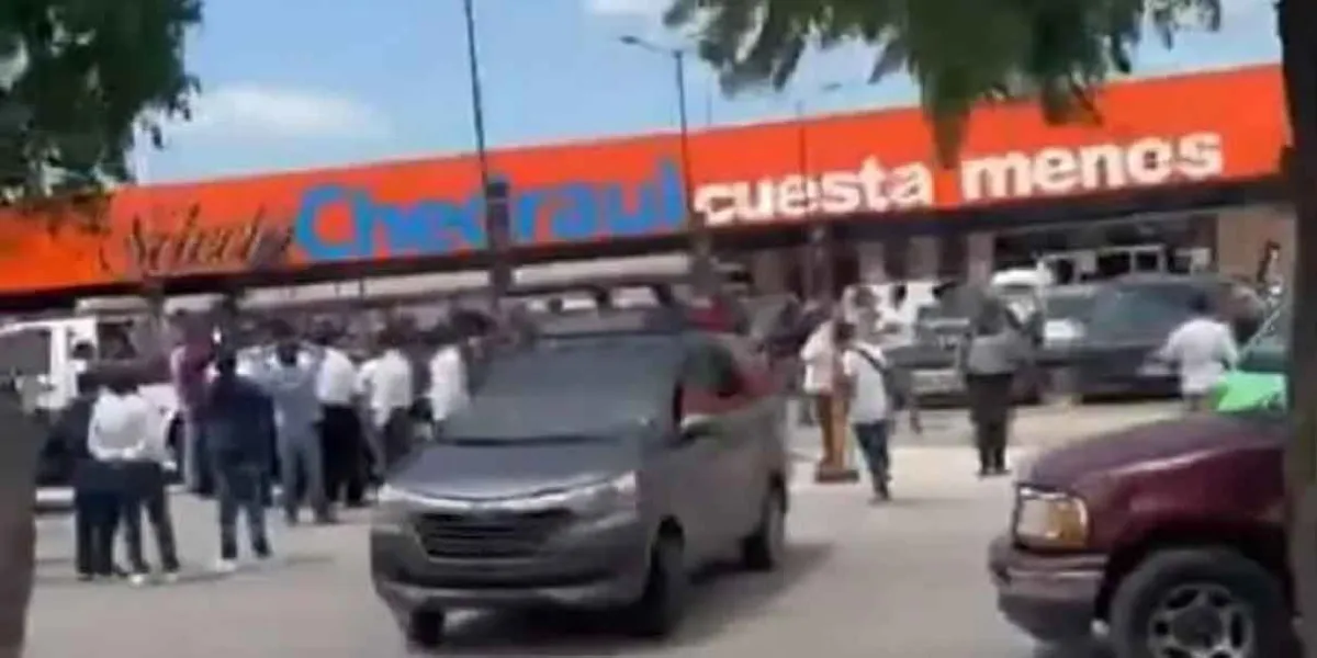 Es temporal la contención de taxistas de la 28 de Octubre en Lomas de Angelópolis