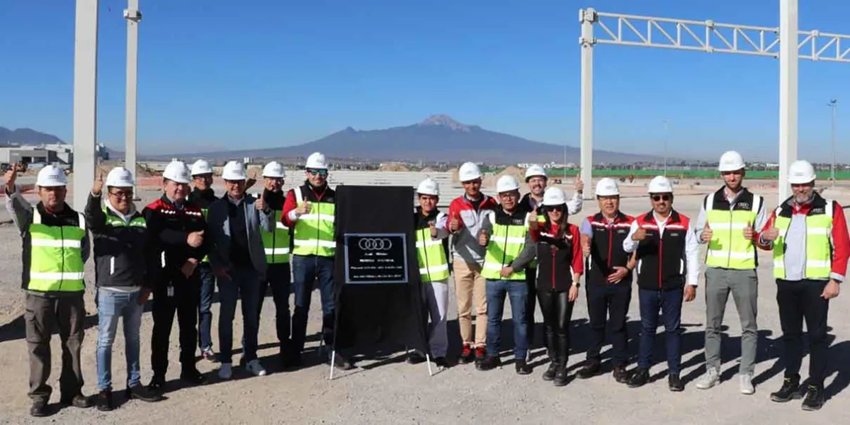 Audi camina a la electromovilidad, construye área de ensamble de baterías