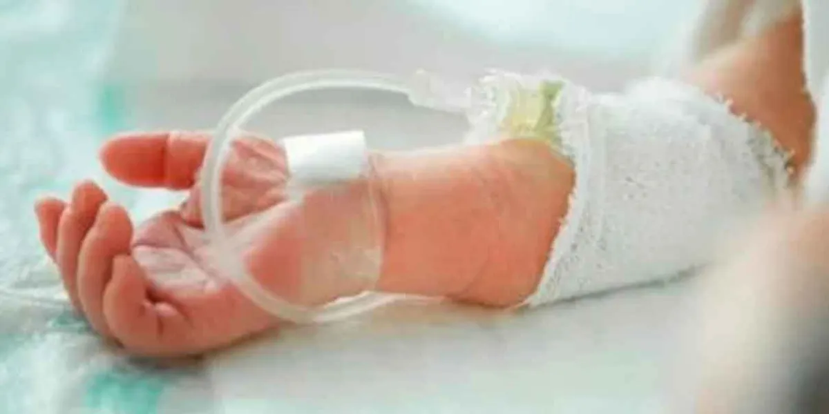 Investigan brote bacteriano en hospitales que MATÓ a 13 niños en México: suspenden a empresa