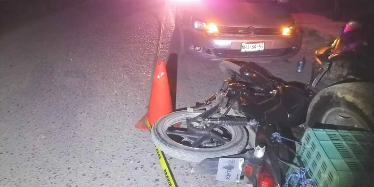 Conductor ebrio arrolla a motociclista en Xicotepec; es remitido al C2