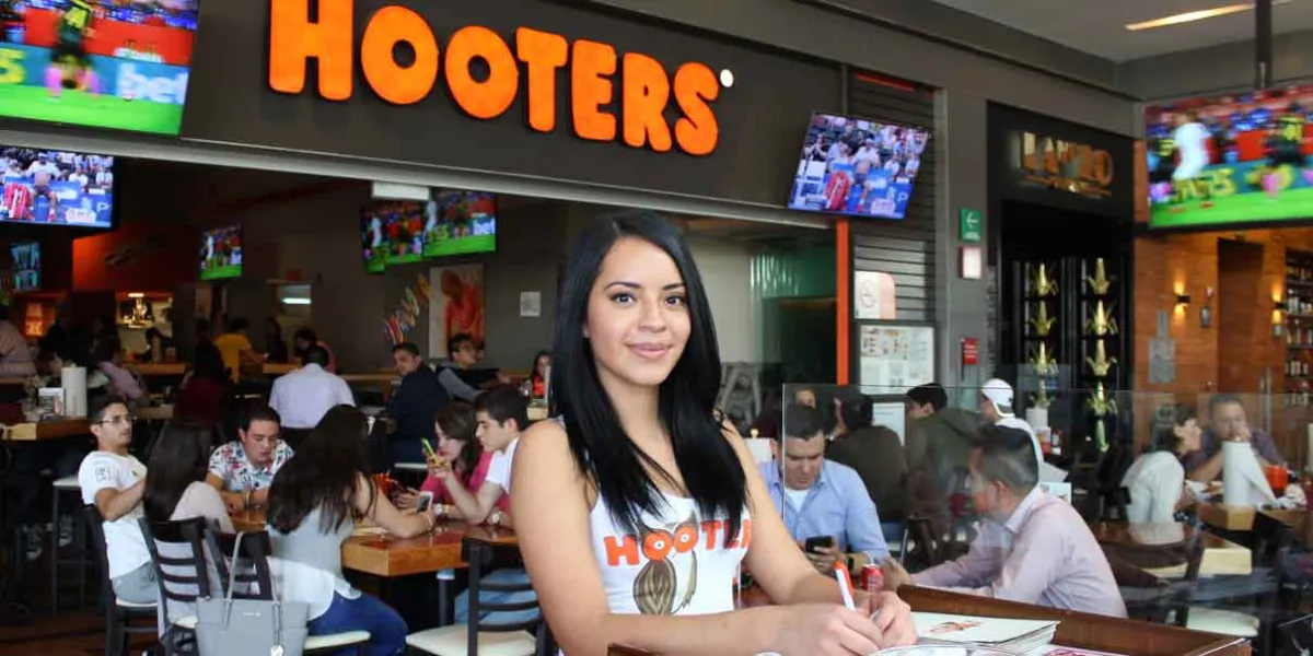 Hooters se declara en bancarrota: ¿Qué pasará con sus operaciones en México?