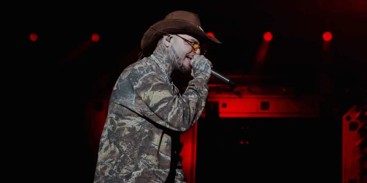 Reinó el reguetón con Farruko en el Teatro del Pueblo