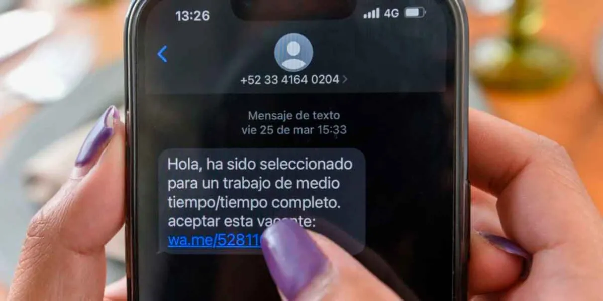 Colectivos advierten a jóvenes de Puebla sobre engaños laborales online