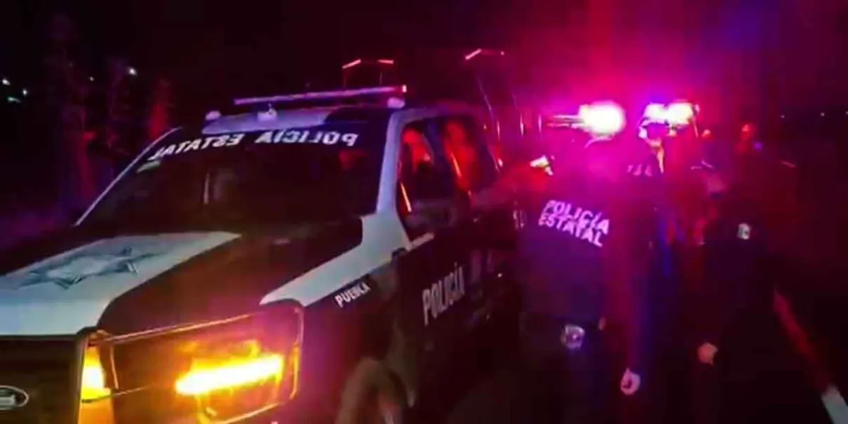 Falsos ministeriales despojaron de camioneta a una familia en la autopista Atlixcáyotl