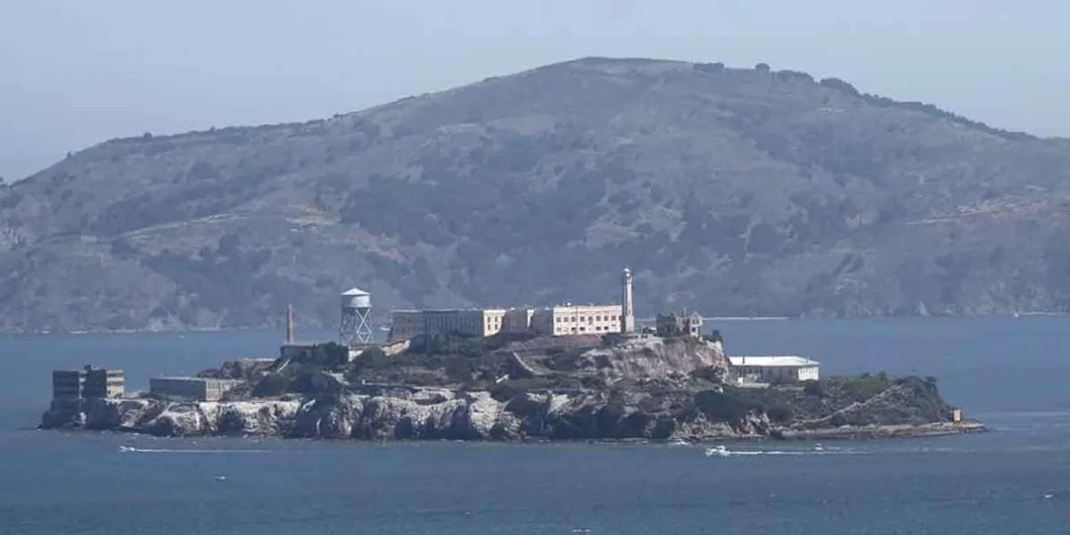 Trump ordena reabrir la prisión de Alcatraz para delincuentes "despiadados"