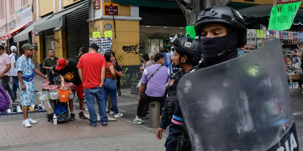 Cobro de piso y movilización policiaca en Centro Histórico de Puebla