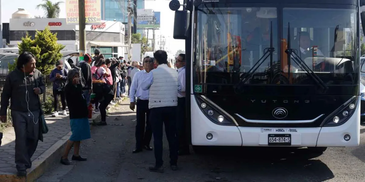 Constructores sugieren invertir en tren ligero en la capital