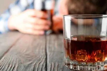 ¿Las inyecciones para adelgazar pueden hacer que bebas menos alcohol?
