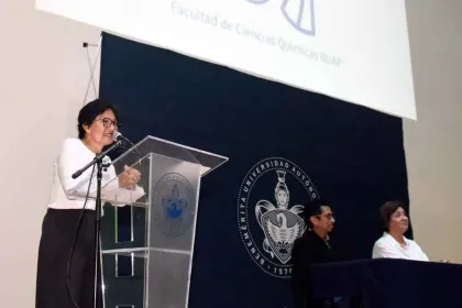 Dicta conferencia Rectora Lilia Cedillo en conmemoración del XIII aniversario de la Licenciatura en Biotecnología de la BUAP
