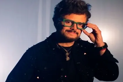  Aleks Syntek enfrenta abucheos tras polémico concierto del Grito en CDMX. VIDEO