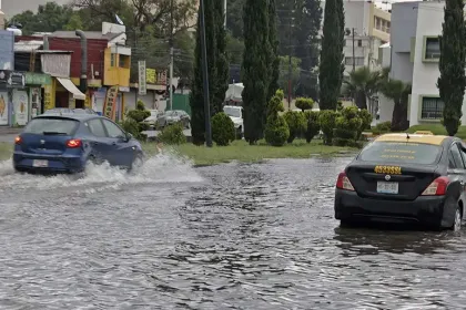Alertan por lluvias intensas e inundaciones en Puebla