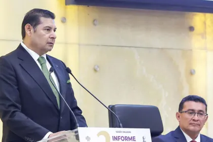 Armenta destaca papel del Congreso para equilibrar poderes