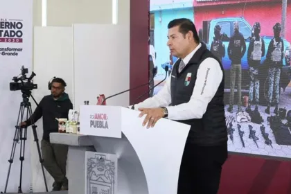 Gobierno de Puebla desmintió revocación de VISA al gobernador Armenta