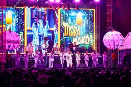 Banda Tierra Mojada pone ritmo carnavalero a la Gran Feria de Cholula