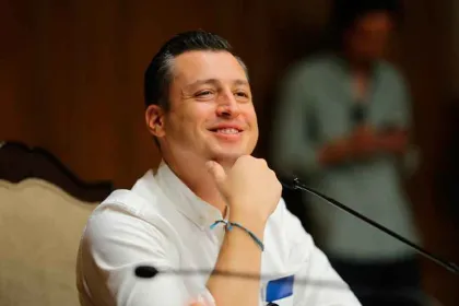 Colosio confronta a Morena: “Teniéndolo todo, ¿qué han resuelto?”