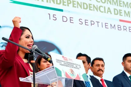 Encabeza Tonantzin Fernández ceremonia conmemorativa de la Independencia de México