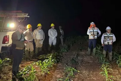 Mega apagón deja a cuatro estados del sureste sin luz; CFE acusa vandalismo en líneas de transmisión