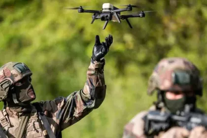 Traficantes de personas vigilan rutas con drones; EU neutralizó más de 300