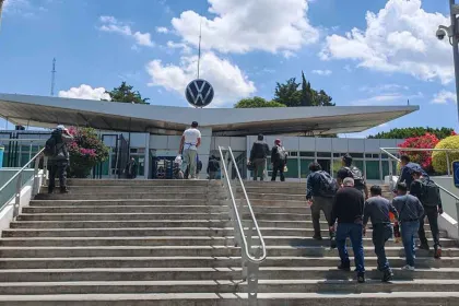 COE propone reducir impuestos y recolocar personal ante ajustes en Volkswagen