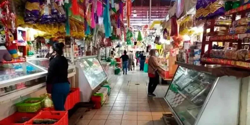 Piden a Armenta revisar cobros y reubicación del mercado de Huauchinango