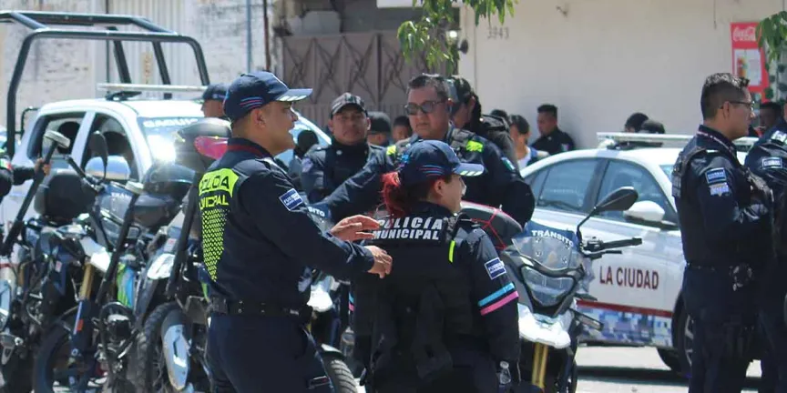 7 policías de Puebla detenidos por colusión con el crimen organizado