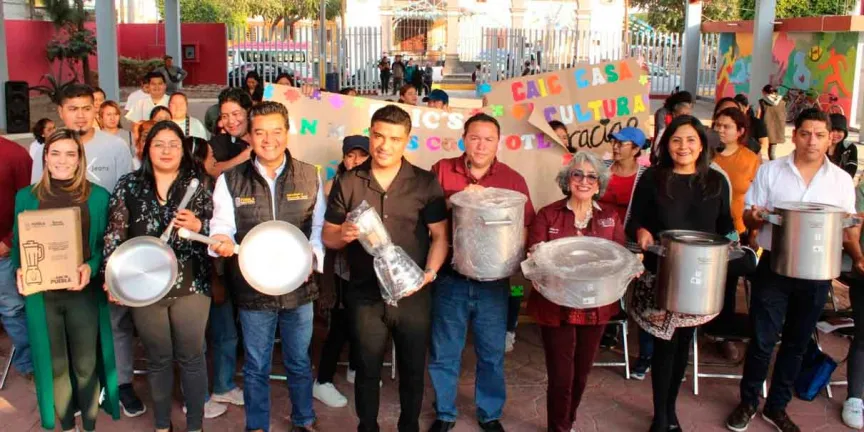 Entrega Lupita Fernández equipamiento a escuelas que se suman al programa de Desayunadores Escolares