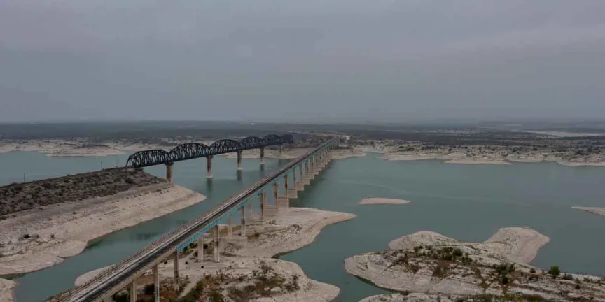 México y Estados Unidos acuerdan entrega mínima de agua 