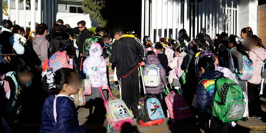 Escuelas en Puebla retomarán clases presenciales este 24 de febrero