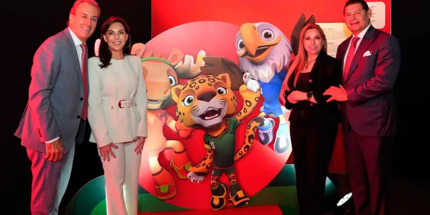 Armenta y Chedraui presentan la FIFA World Cup Trophy Tour 2026 en Puebla Capital