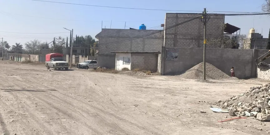 FGR realiza cateo en Tehuacán por posible narcomenudeo en colonia Aeropuerto