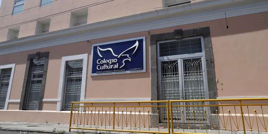 Indignación en Puebla por caso de accoso: colegio solo cambia de salón al agresor