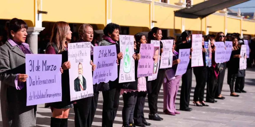 Destaca Lupita Cuautle avances y estrategias a favor de las mujeres, en ceremonia cívica