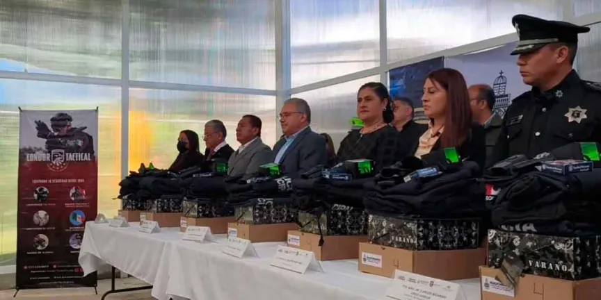 Mejores condiciones y equipo táctico para policías de Huauchinango