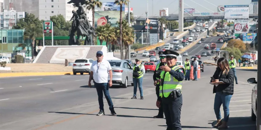 Puebla retira 278 taxis y unidades pirata en 32 operativos de transporte público