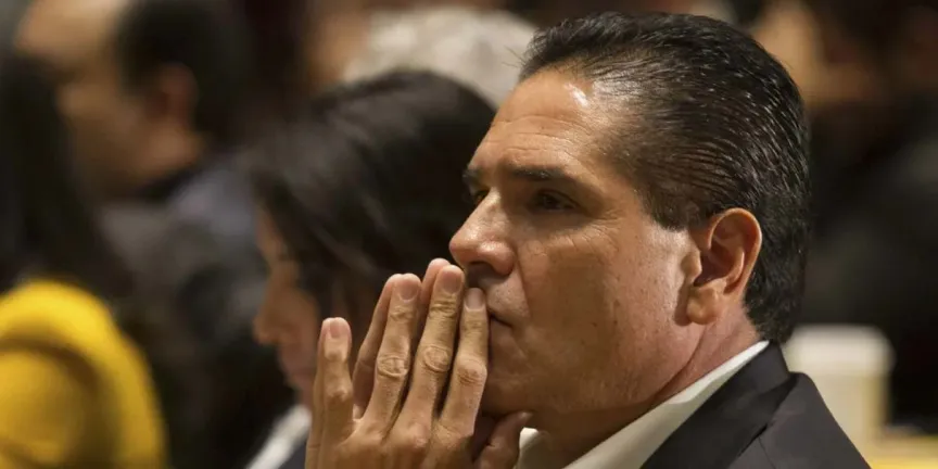 Acusan que Silvano Aureoles escapó con apoyo del CJNG; Interpol activa alerta internacional