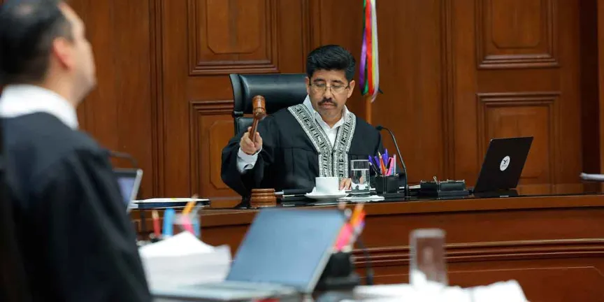 Aguinaldo a pensionados baja a 30 días: lo que cambia tras aval de la SCJN
