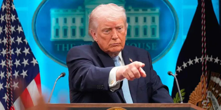 Bloqueo naval a Irán: Trump amenaza con destruir barcos y dispara tensión global