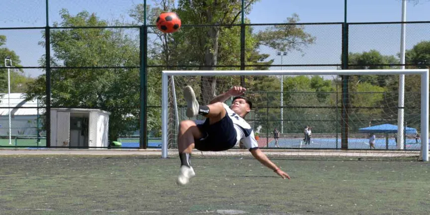 Convocan a estudiante BUAP al Street Soccer Tournament Wroclaw Cup 2026