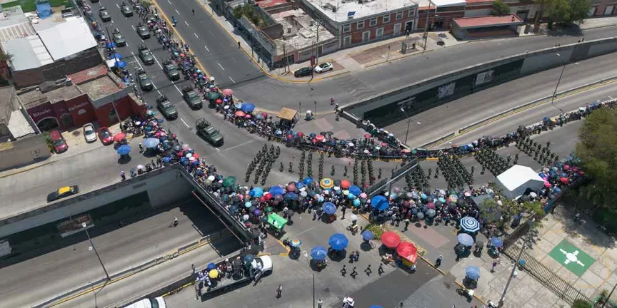 Puebla mantendrá ruta del desfile del 5 de Mayo por retrasos en monumento a Zaragoza