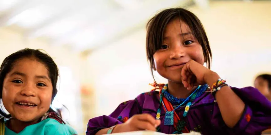 Educación indígena en Chiapas: falta de maestros y rezago educativo afectan a miles de alumnos