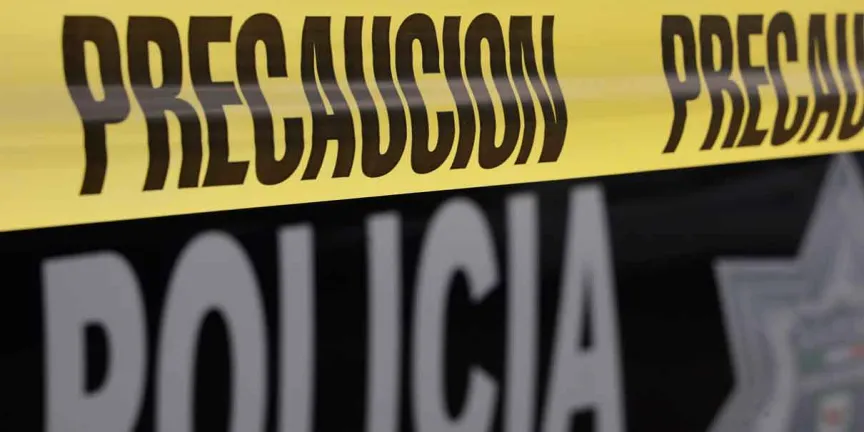 Mujer muere tras ser arrollada y caer a barranca en Amozoc; bomberos realizan rescate