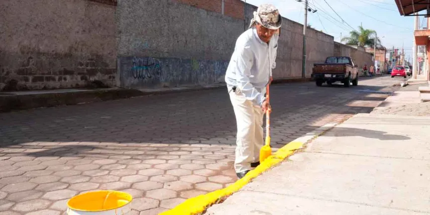 Tonantzin Fernández impulsa jornada de limpieza en Santiago Mixquitla