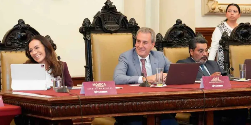 Aprueba Cabildo solicitudes de pensión y jubilación de personas trabajadoras del Ayuntamiento de Puebla