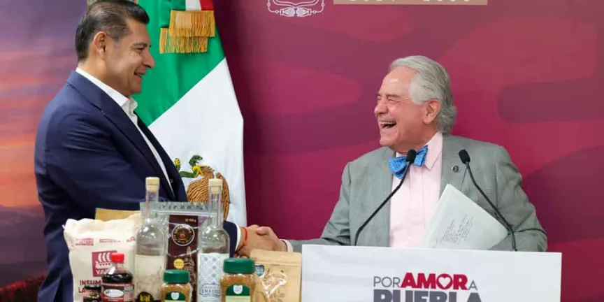 Puebla apuesta por el mezcal como motor económico y apoyo para 25 mil familias